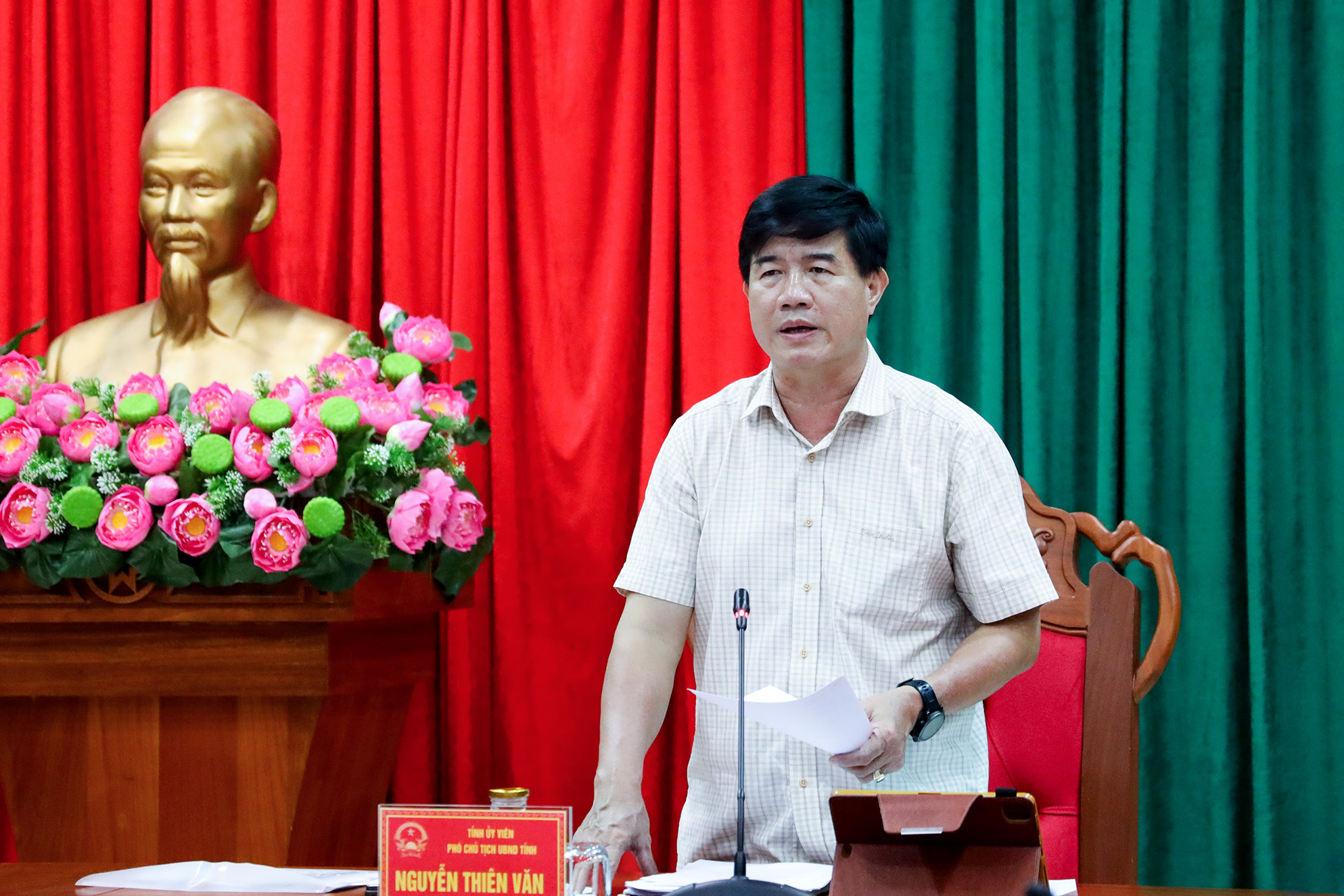 UBND tỉnh họp thống nhất các nội dung liên quan việc sắp xếp mạng lưới cơ sở giáo dục trên địa bàn tỉnh